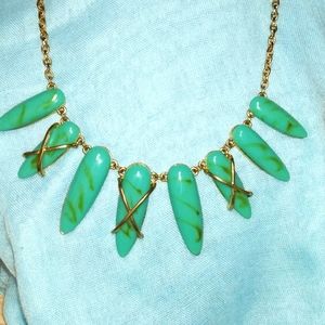3-8-65 Sugarfix goldtone necklace great condition
